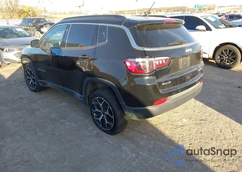2025 Jeep Compass Limited 4X4 z USA, uszkodzony, nr VIN 3C4NJDCNXST579649